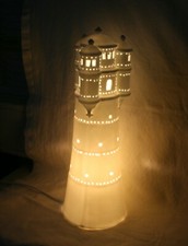 Gilde Porzellanlampe Leuchtturm weiß roter Sand 35 cm hoch 220 V für Fensterbank