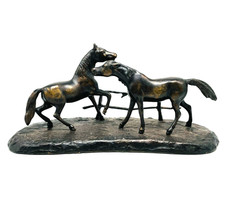 Tolle Massiv Bronze Skulptur "2 Pferde ( Hengste , Araber ) auf der Koppel