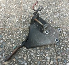 AUDI COUPÉ QUATTRO 81 85 - 5 Zylinder 035903143L Halter