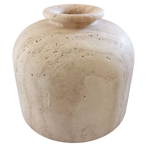 Vase aus hellem - aus, travertin