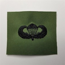 U.S. ARMY BASIC PARACHUTIST