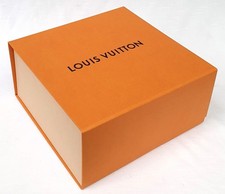 LOUIS VUITTON Klappkarton mittel mit Magnetverschluß 26x25,5x12,6 cm neuwertig