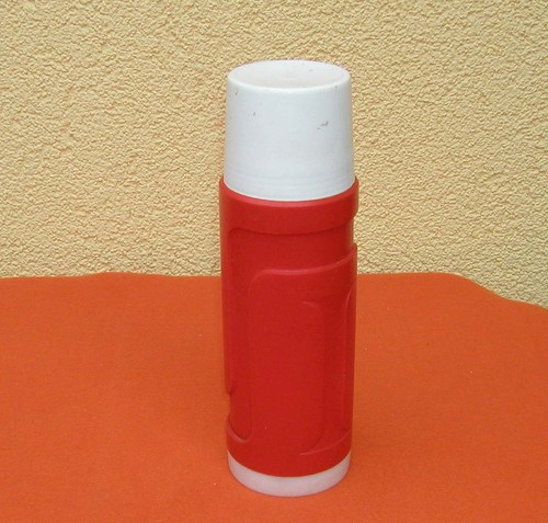 Vintage thermoskanne mit - vintage,