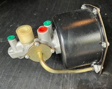Volvo P 1800 Bremskraftverstärker Girling MK2a