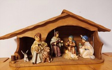 Holz-Weihnachtskrippe mit 6 Göbelfiguren und Portofrei