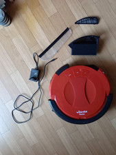 Saugroboter VILEDA Relax A9 mit Netzteil.