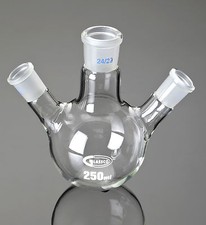 Dreihalsrundkolben Seitenhälse schräg oder parallel nach ISO 838 DIN 12392