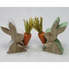 Hase mit Karotte aus Holz