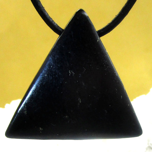 Schungit dreieck edelstein - ,