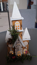 Batterie beleuchtete Kirche, Holz , 21 cm Hoch, 10 cm Breit