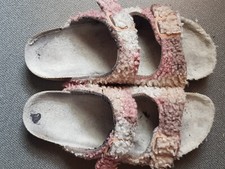 1 Paar Hausschuhe Gr.42 von Brinkmann getragen, gebraucht, ausgelatscht, kaputt