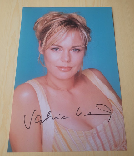 Saskia valencia - valencia,