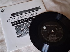 Guns N' Roses NOVEMBER