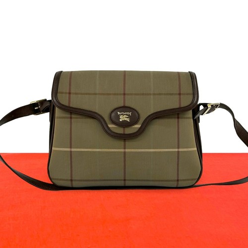 Burberry shadow horse logo - burberry,