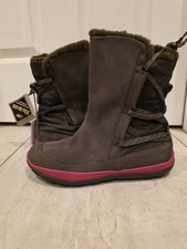 NWT: Camper Women's Peu Pista