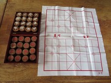 Xiangqi Chinesisches Schachspiel aus  Holz mit Koffer