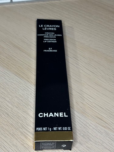 Chanel crayon levres - le,