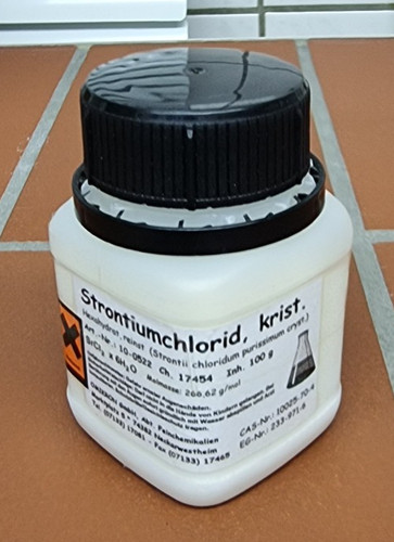 Strontiumchlorid reinst 100 - ,