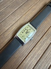 Adora Vintage Art Déco Uhr