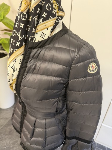 Moncler leichte daunen jacke - moncler,