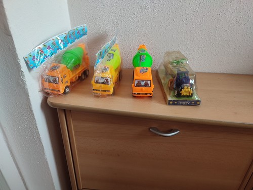 Stück spielzeug für - stück,