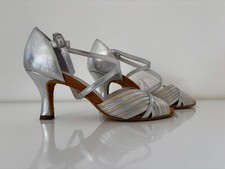 Wie neu: Tanzschuhe/Ausgehschuhe Damen, Gr. 4 1/2 (UK), 6 cm, Silber/Gold, Nappa