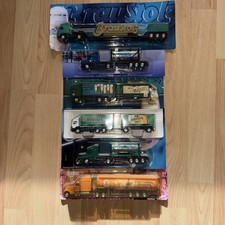 Verschiedene Werbetrucks Braustolz, Löwenbräu, Sternquell, Holsten, Lausitzer