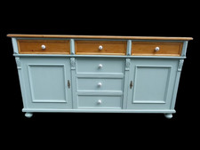 Anrichte im Landhaus, Vintage