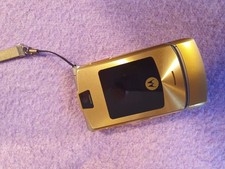 Handy - Motorola RAZR V3i - Gold - DOLCE & GABBANA  ( plus 3x V3 als Zugabe )