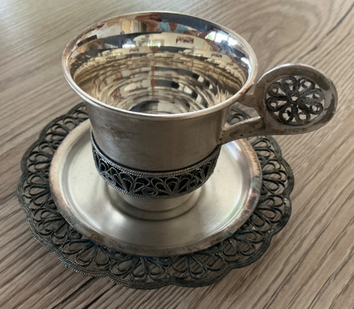 Tasse mit untertasse von - tasse,