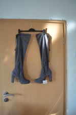 Hübscher moderner Tamaris neuer Overknee Stiefel Gr. 40