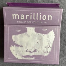 CD Box Marillion, The Singles