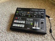 Roland V-40HD Multi-Format