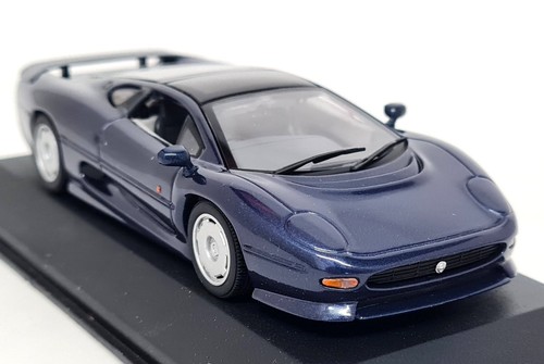 Minichamps jaguar xj - 1/43, 220