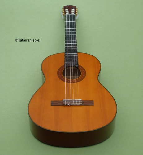Konzert gitarre yamaha - 4/4,