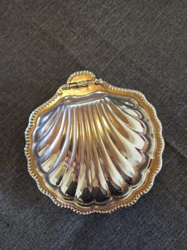 Muschelschale versilbert