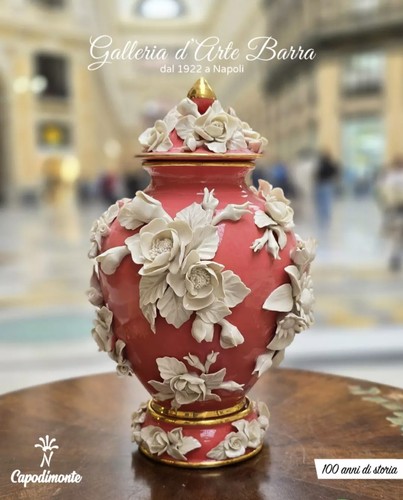 Capodimonte porzellan vase - –,