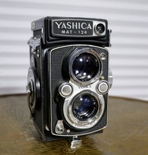 Yashica Mat 124 analoge