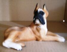 Boxerfigur, gelb liegend, ca