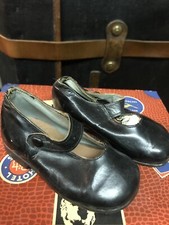 Antike Kinderschuhe Puppenschuhe aus Sammlung Leder 20er Jahre