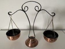 Konvolut Kupfer teilweise mit Schmiedeeisen Vasen Blumentöpfe Ampel Gießkanne