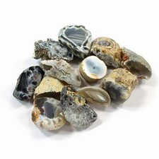 1 Stück Achat Mandel Geoden -