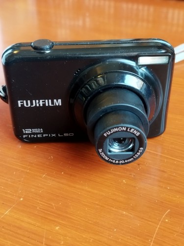 Fuji finepix - , 50