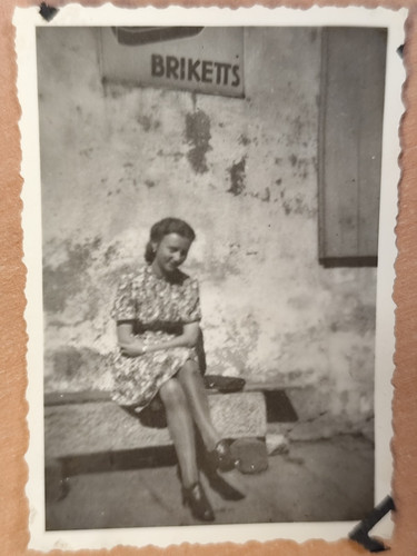 Photo briquettes sign