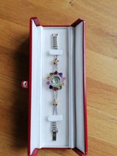 SMAYS Damen Armbanduhr bunt Zirkonia mit verspielten Details - neuwertig