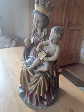 Skulptur Mutter Gottes mit