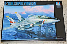 TRUMPETER 03203 F-14D SUPER TOMCAT  1:32