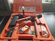 Spit P370 Bolzensetzer mit Magazin C60