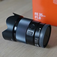 Sony FE 35mm f/1.8 - E-Mount -