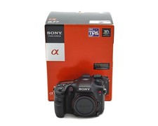 Sony Alpha 77 Gehäuse wie
